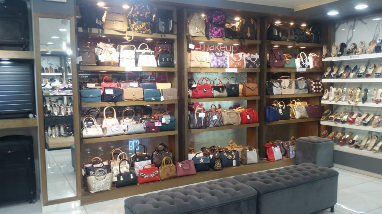 ladies-handbags-online-in-Islamabad-at-Oxygen-Shoes